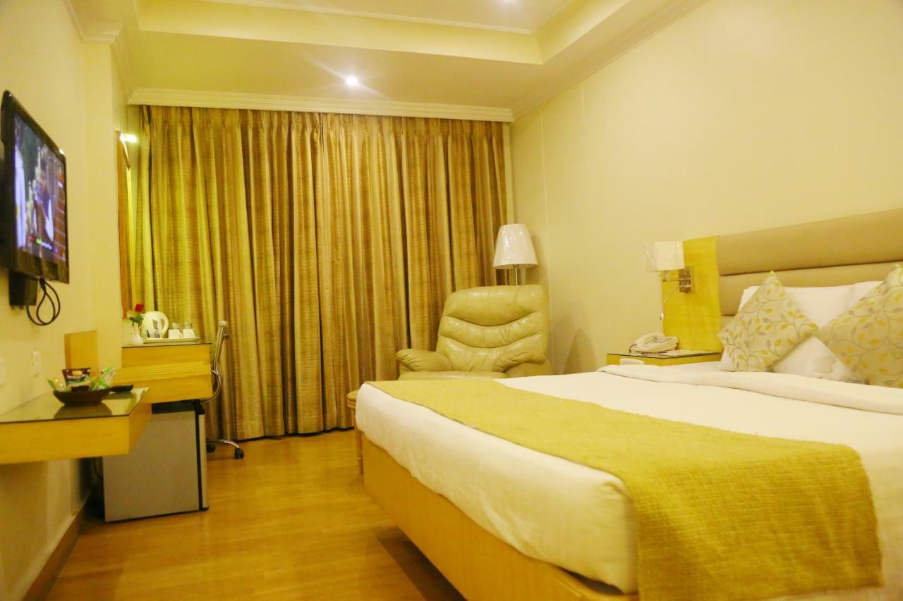 Royal Fort Hotel Visakhapatnam Exterior foto